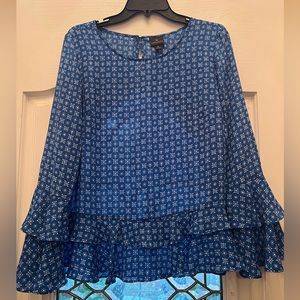 Worthington - White Blue Tile Top